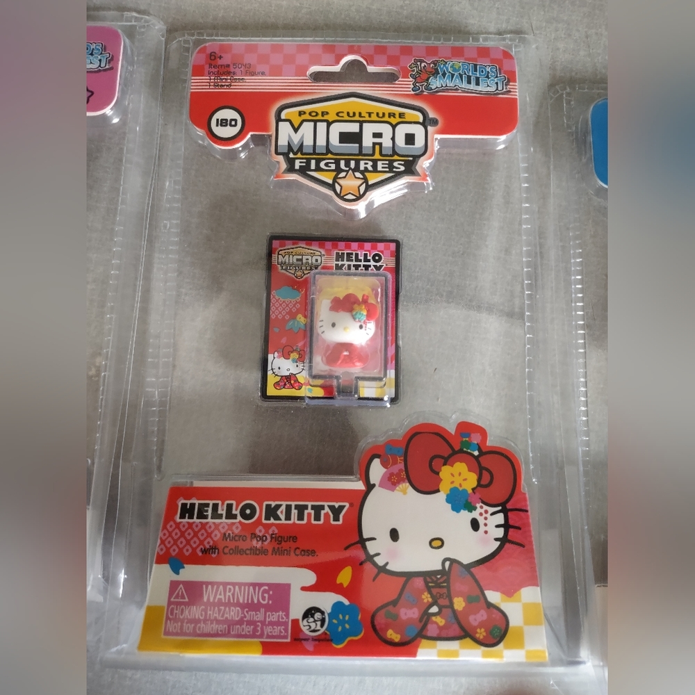 Hello Kitty Mini Figures - Picture 3 of 4